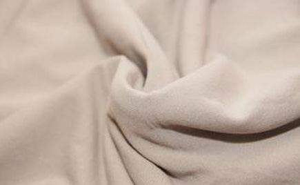 劉潭服裝告訴您：棉質(zhì)面料有何特點(diǎn)！