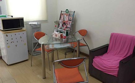 劉潭童裝加工廠用20平方 給母愛無限空間