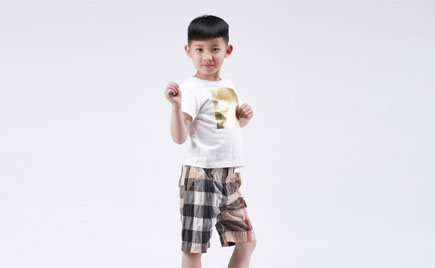 劉潭服裝為您盤點(diǎn)不適宜兒童穿的5類衣服