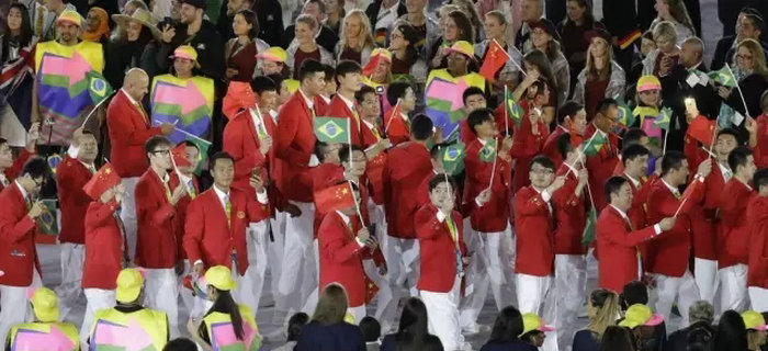 劉潭服裝：餓了嗎？中國奧運健兒運動服裝很中國