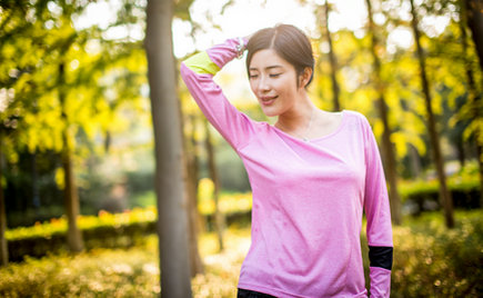 休閑服裝加工:多重標(biāo)準(zhǔn)看服裝質(zhì)量，才能識得廬山這面目