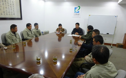 劉潭服裝召開節(jié)前機(jī)修工培訓(xùn)會議