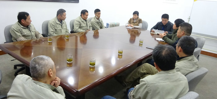 設(shè)備的維護(hù)與保養(yǎng)為服裝加工的正常進(jìn)行提供了保障