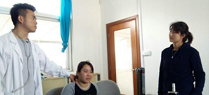 劉潭服裝團總支部特邀中醫(yī)為全體員工進行&rdquo;治未病&ldquo;義診