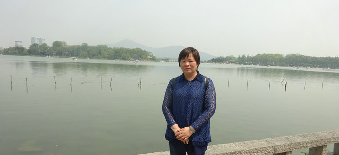 在五一來臨之際，劉潭服裝組織企業(yè)先進標兵赴南京游玩