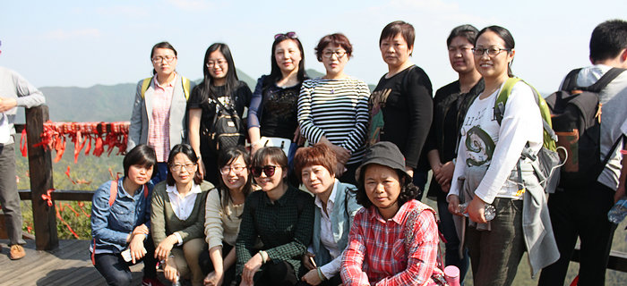 劉潭服裝黨支部開啟&ldquo;尋訪紅色印記 傳承強(qiáng)國之志&rdquo;之旅