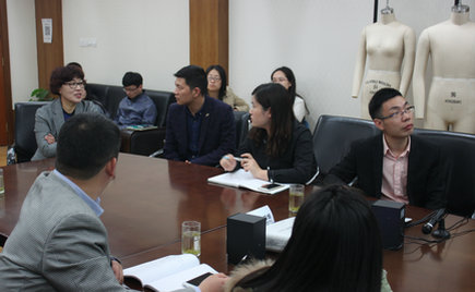 劉潭服裝與單仁學(xué)院互聯(lián)網(wǎng)專家聯(lián)合作付費(fèi)推廣專題輔導(dǎo)