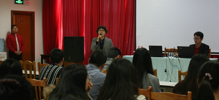 劉潭服裝與單仁學(xué)院互聯(lián)網(wǎng)專家聯(lián)合作付費(fèi)推廣專題輔導(dǎo)