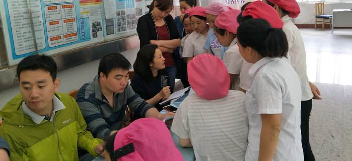 劉潭服裝邀請梁溪區(qū)教育局專家解答外來員工子女入學(xué)問題