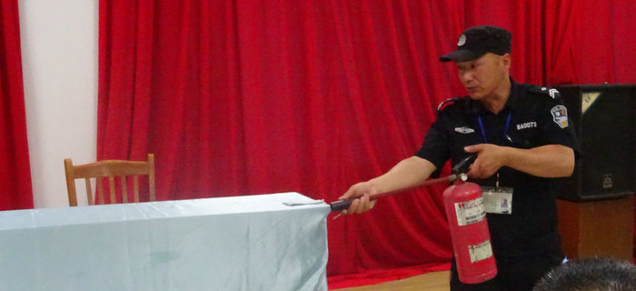 劉潭服裝召開第四次新員工入職培訓(xùn)