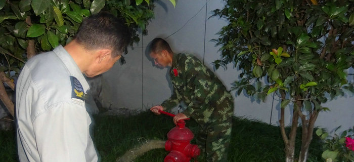 劉潭服裝聯(lián)合無錫北塘劉潭消防中隊(duì)進(jìn)行消防演練