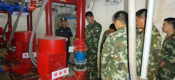 劉潭服裝聯(lián)合無錫北塘劉潭消防中隊(duì)進(jìn)行消防演練