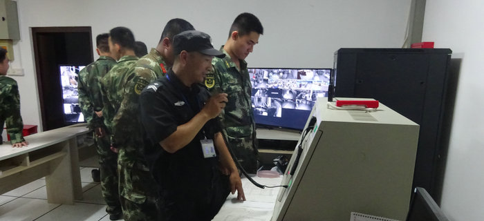 劉潭服裝聯(lián)合無錫北塘劉潭消防中隊(duì)進(jìn)行消防演練