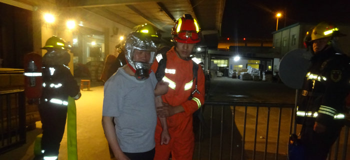 劉潭服裝聯(lián)合無錫北塘劉潭消防中隊(duì)進(jìn)行消防演練