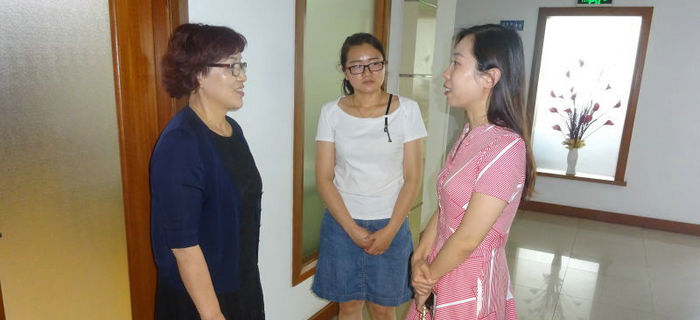 劉潭服裝：梁溪區(qū)團(tuán)區(qū)委領(lǐng)導(dǎo)來(lái)我司指導(dǎo)團(tuán)建工作