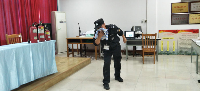 劉潭服裝舉辦第七次新員工入職培訓會議