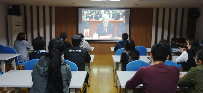 厲害了，我的祖國！劉潭服裝和你一起看十九大&hellip;&hellip;