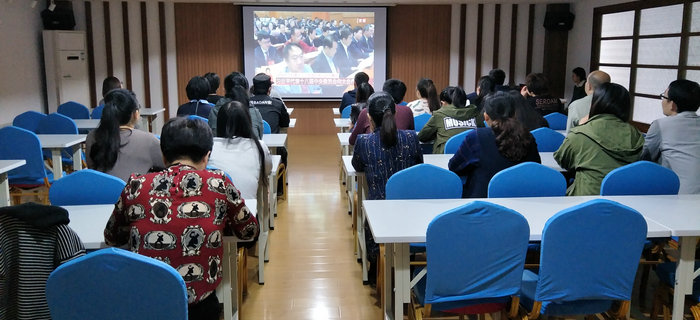 厲害了，我的祖國！劉潭服裝和你一起看十九大&hellip;&hellip;