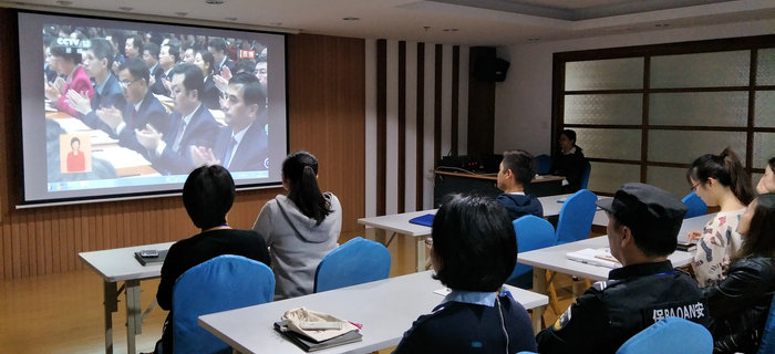 厲害了，我的祖國！劉潭服裝和你一起看十九大&hellip;&hellip;