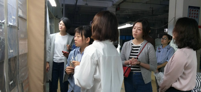 劉潭服裝接待無印良品公司員工參觀考察學(xué)習(xí)