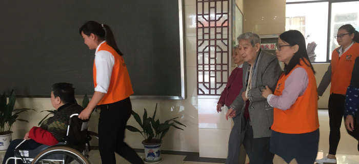 情暖重陽，愛至養(yǎng)老院|劉潭服裝志愿者與老人們歡度重陽