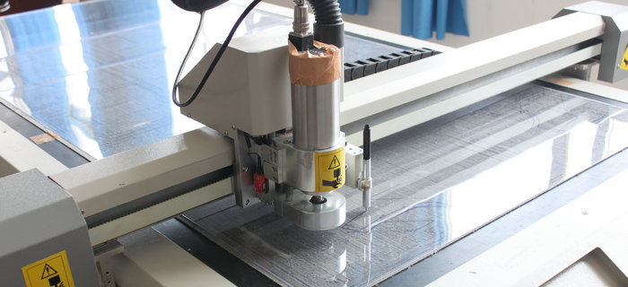 劉潭服裝讀書：你控制不了手機(jī)，就控制不了人生