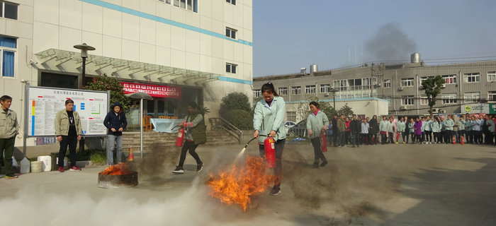 劉潭服裝圓滿舉辦十六屆二次職工消防運(yùn)動(dòng)會(huì)