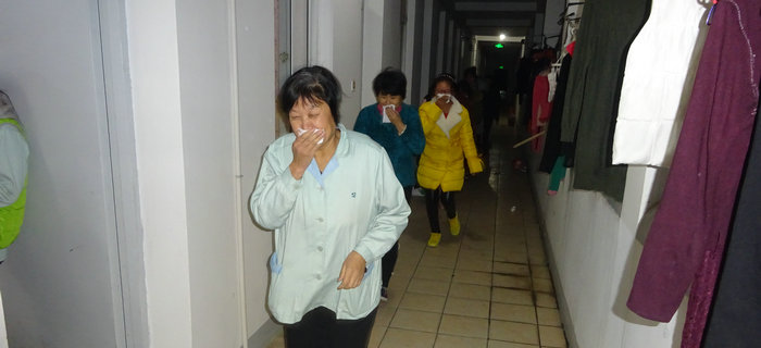 劉潭服裝員工夜間宿舍應(yīng)急逃生疏散演練獵影