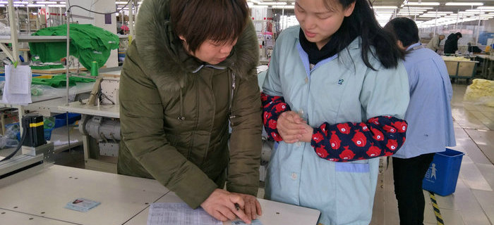 劉潭服裝工會為員工提前代購車票，讓員工順利返鄉(xiāng)