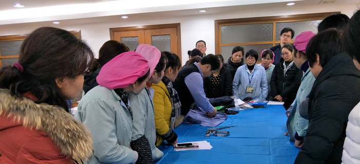 劉潭服裝邀請日本株式會社專家參加縫制規(guī)則交流沙龍