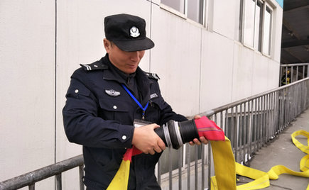 劉潭服裝：劉潭和興源路消防中隊來我司進(jìn)行消防演練