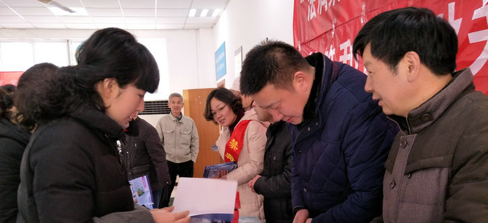 劉潭服裝：&ldquo;法潤(rùn)梁溪，情系民工&rdquo;活動(dòng)，營(yíng)造良好用工環(huán)境