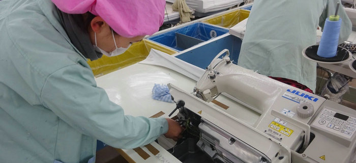 劉潭服裝服裝車間進行機械&ldquo;大保養(yǎng)&rdquo;，過干凈安全的新年