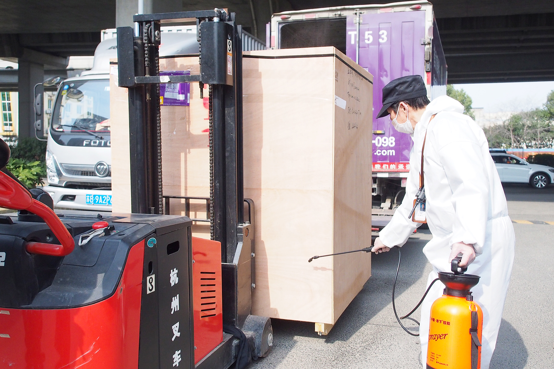 劉潭服裝疫情期間員工及外來人員、車輛入園須知