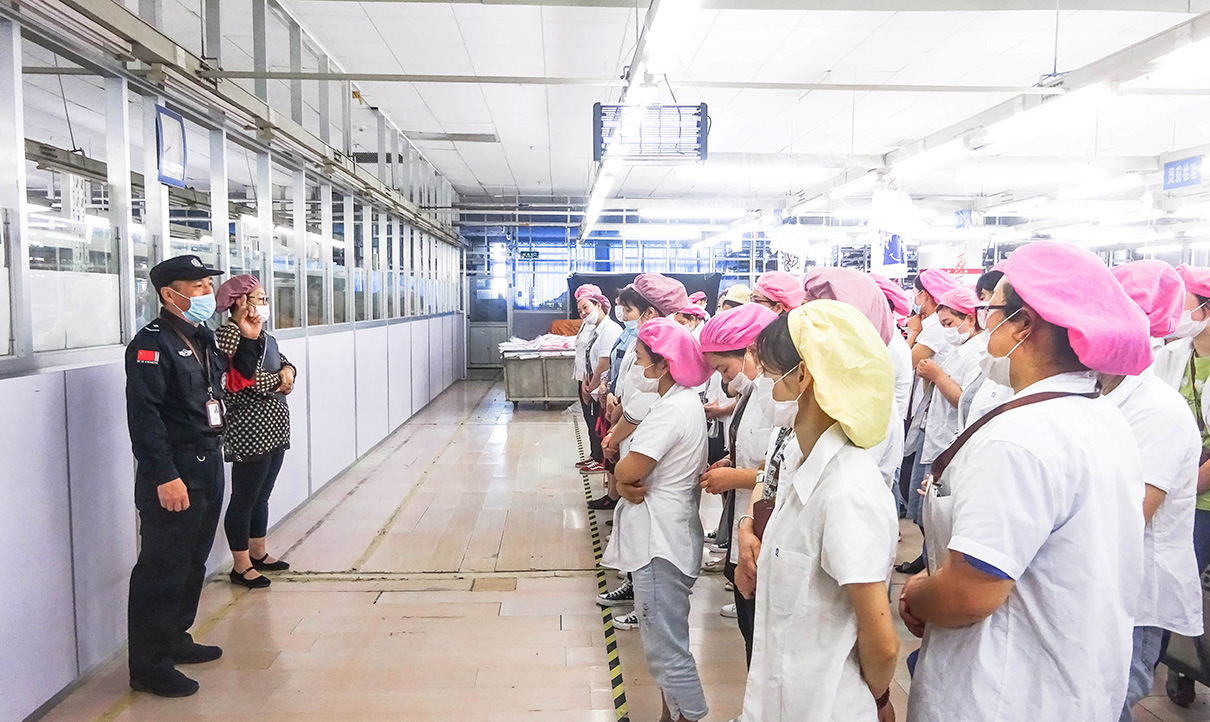 奮斗是最好的紀(jì)念——劉潭服裝廠紀(jì)念汶川地震十二周年及安全教育