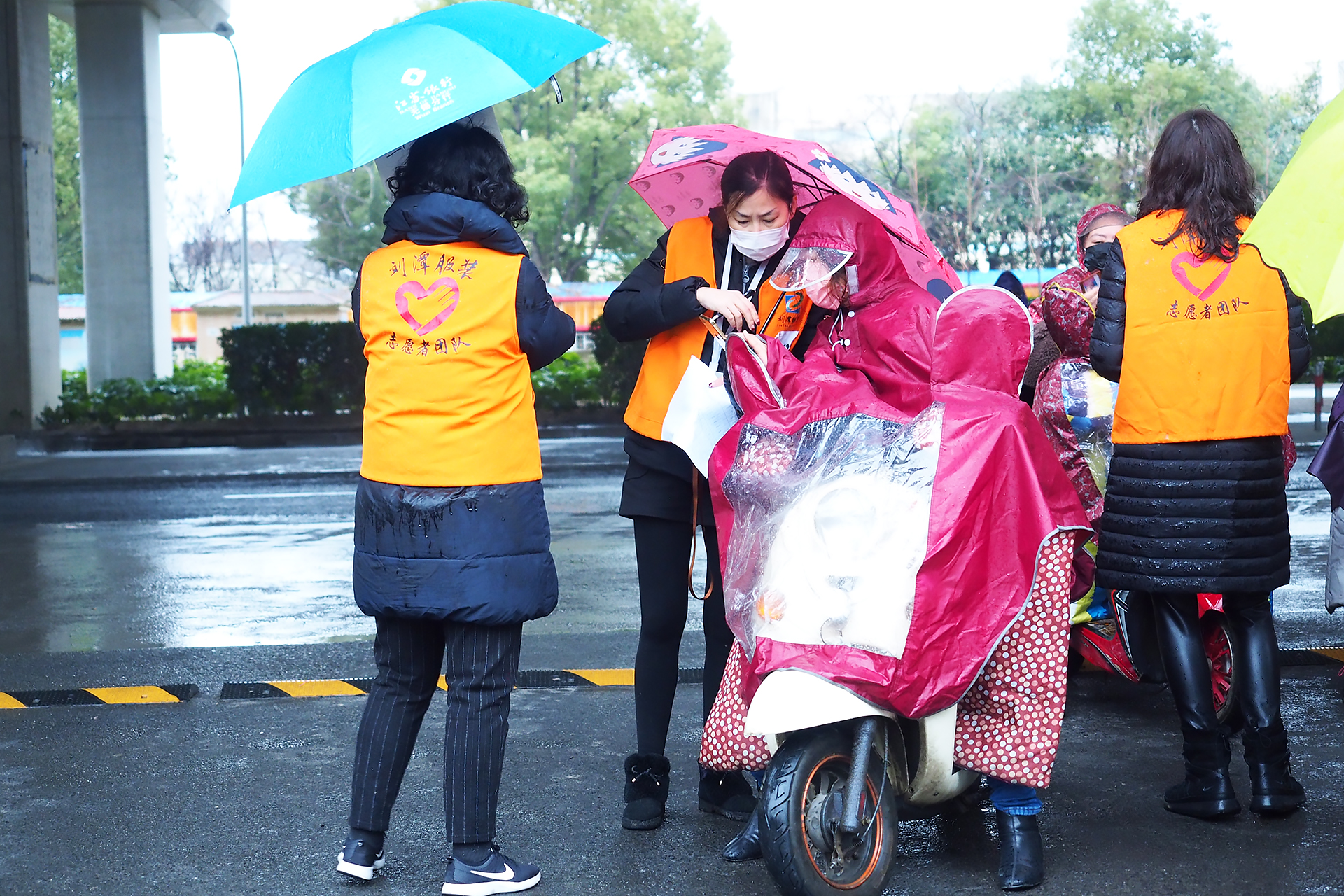 劉潭服裝志愿者