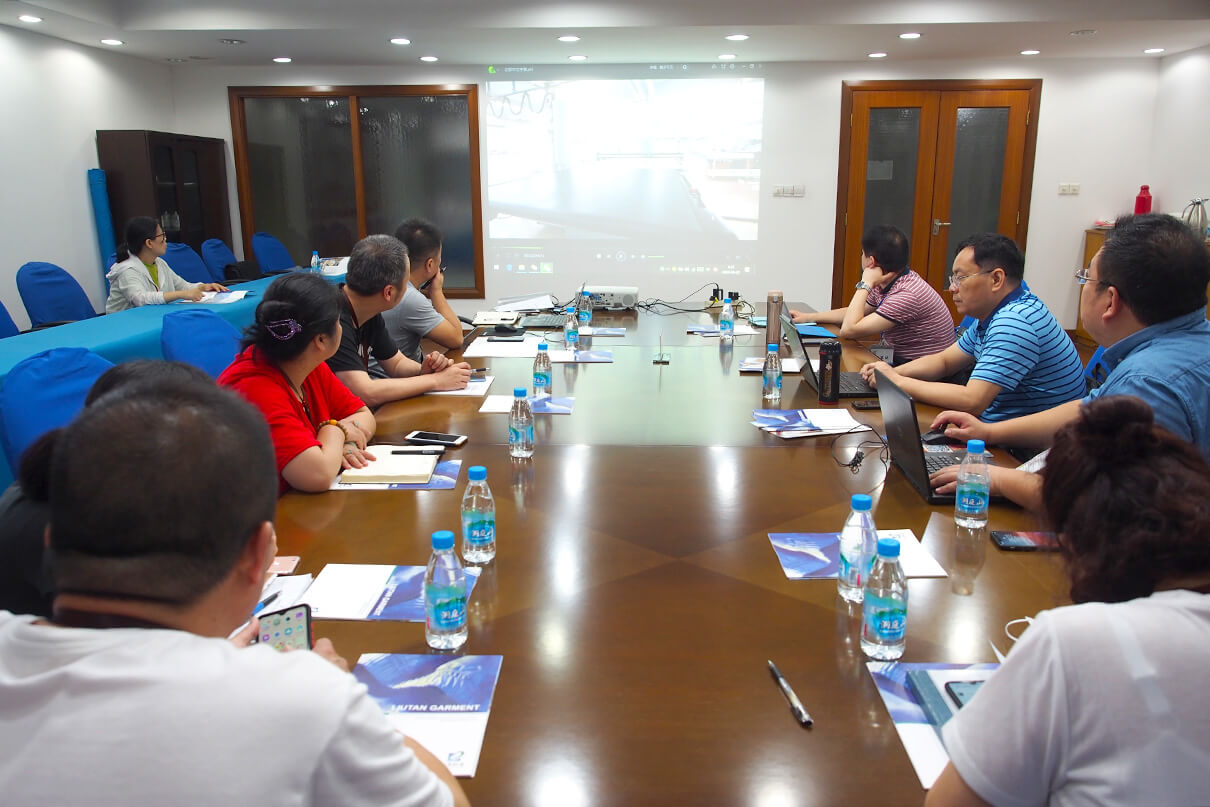 劉潭服裝兩化融合