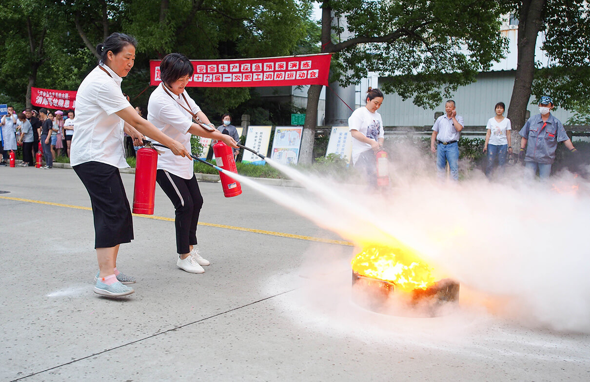 劉潭服裝消防運(yùn)動會