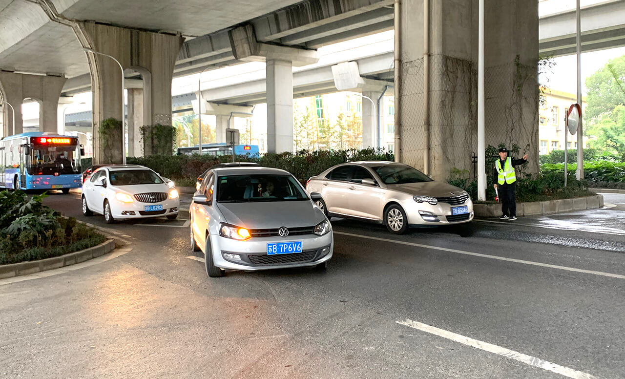 劉潭服裝全國(guó)交通安全日