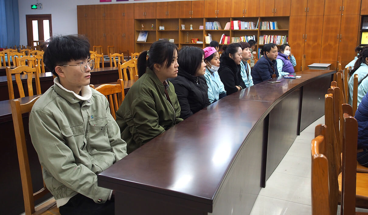 劉潭服裝新員工培訓(xùn)