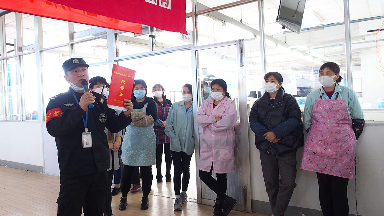 劉潭服裝開工先上安全課