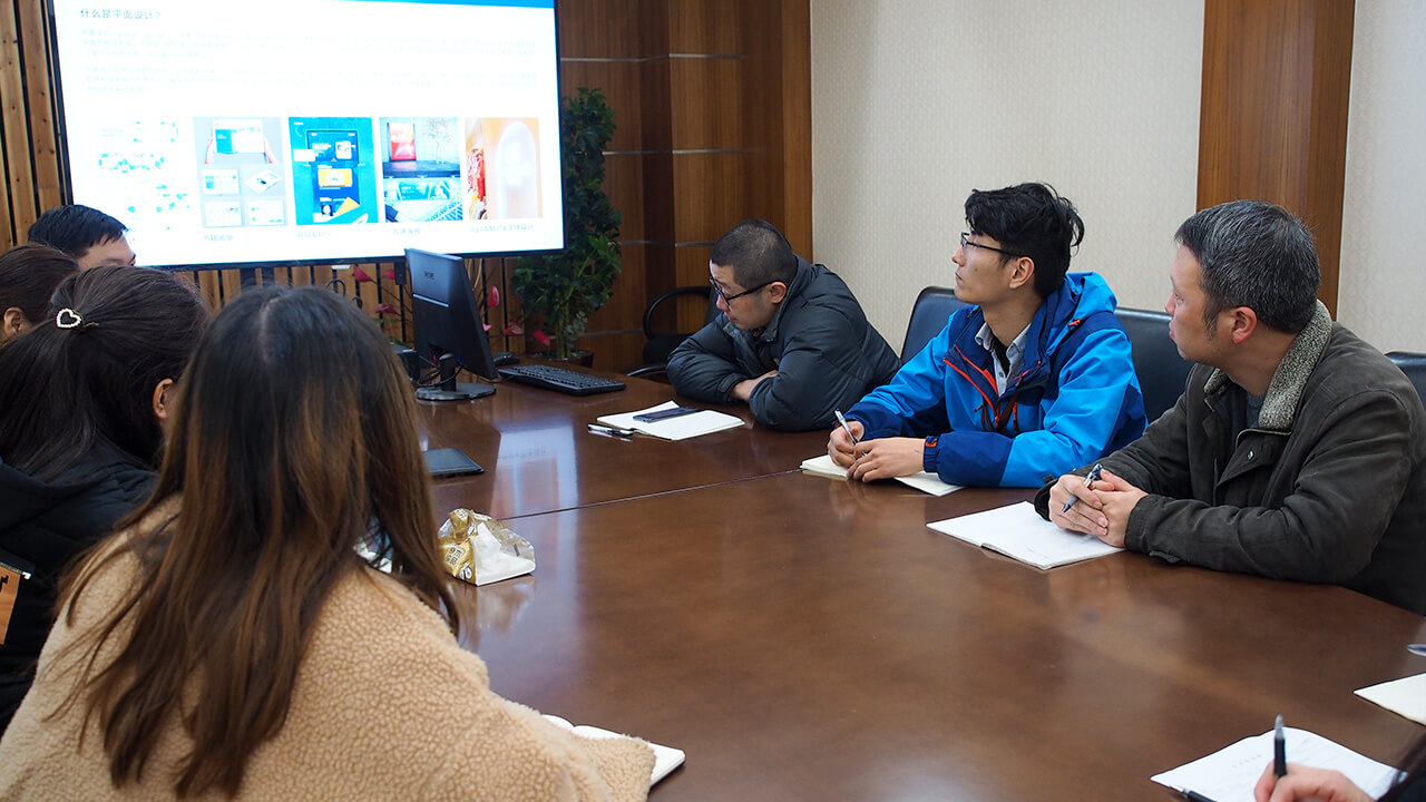 劉潭服裝廠開(kāi)展強(qiáng)企培訓(xùn)計(jì)劃