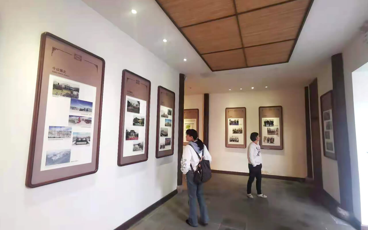 劉潭服裝廠黨員參觀新四軍六師部舊址紀(jì)念館 