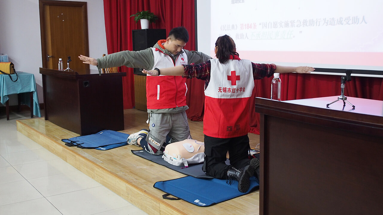 劉潭服裝廠紅十字應(yīng)急救護(hù)培訓(xùn)