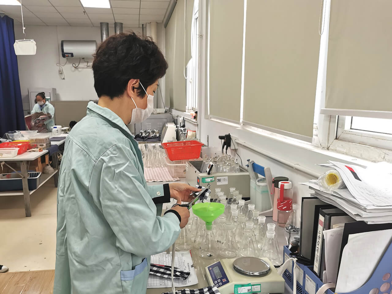 劉潭服裝廠檢測(cè)部