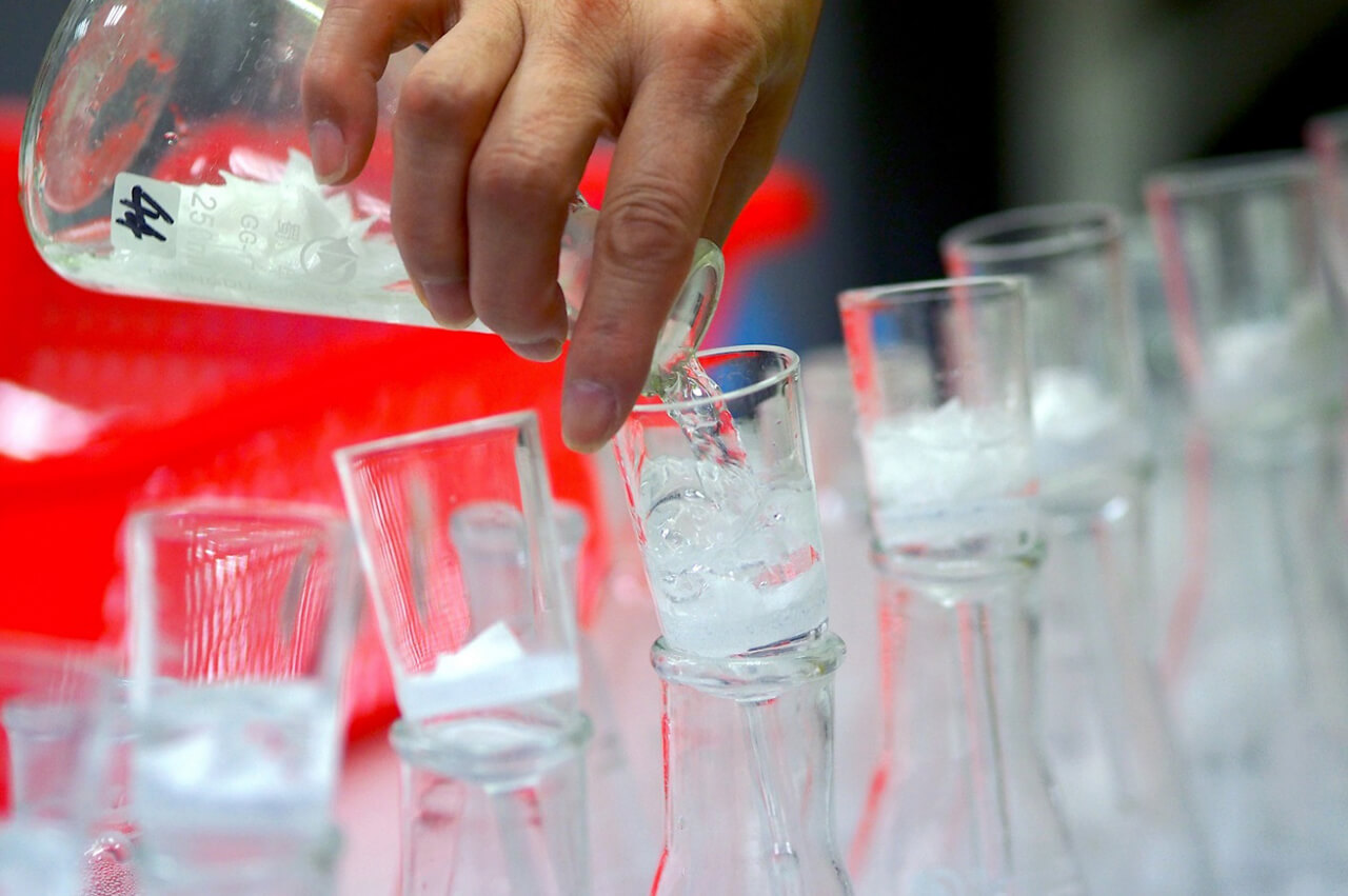 劉潭服裝廠檢測(cè)部