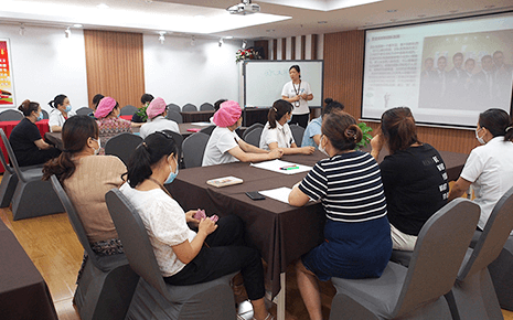 劉潭服裝廠開展女性“問題解決與決策”培訓(xùn)會