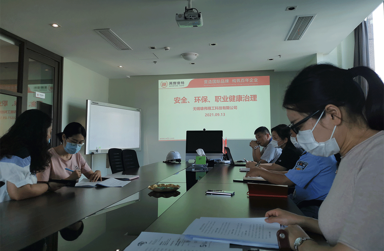 劉潭服裝廠到健康單位走訪學(xué)習(xí)