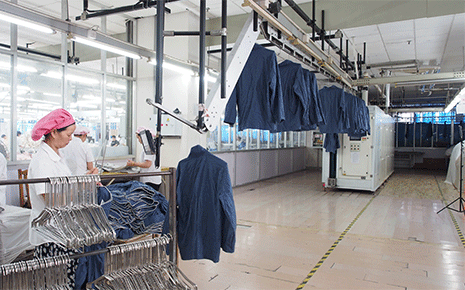 劉潭服裝廠智能化,一人一天能燙上千件居家服嗎？