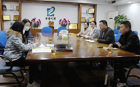 守護(hù)群眾健康安全，市防疫局到訪劉潭服裝廠